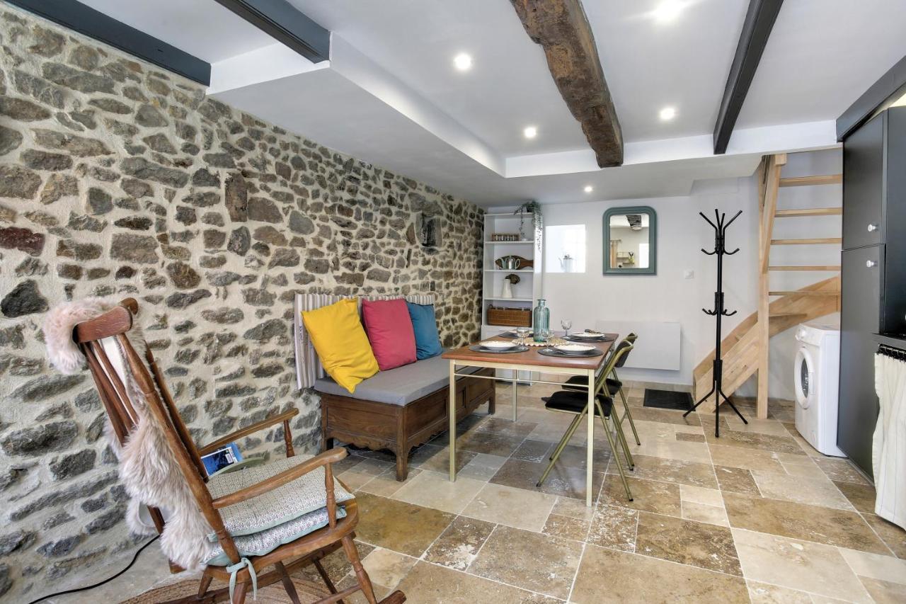 La Quinardais - Charmante Maison Avec Terrasse Saint-Samson-sur-Rance Exterior photo